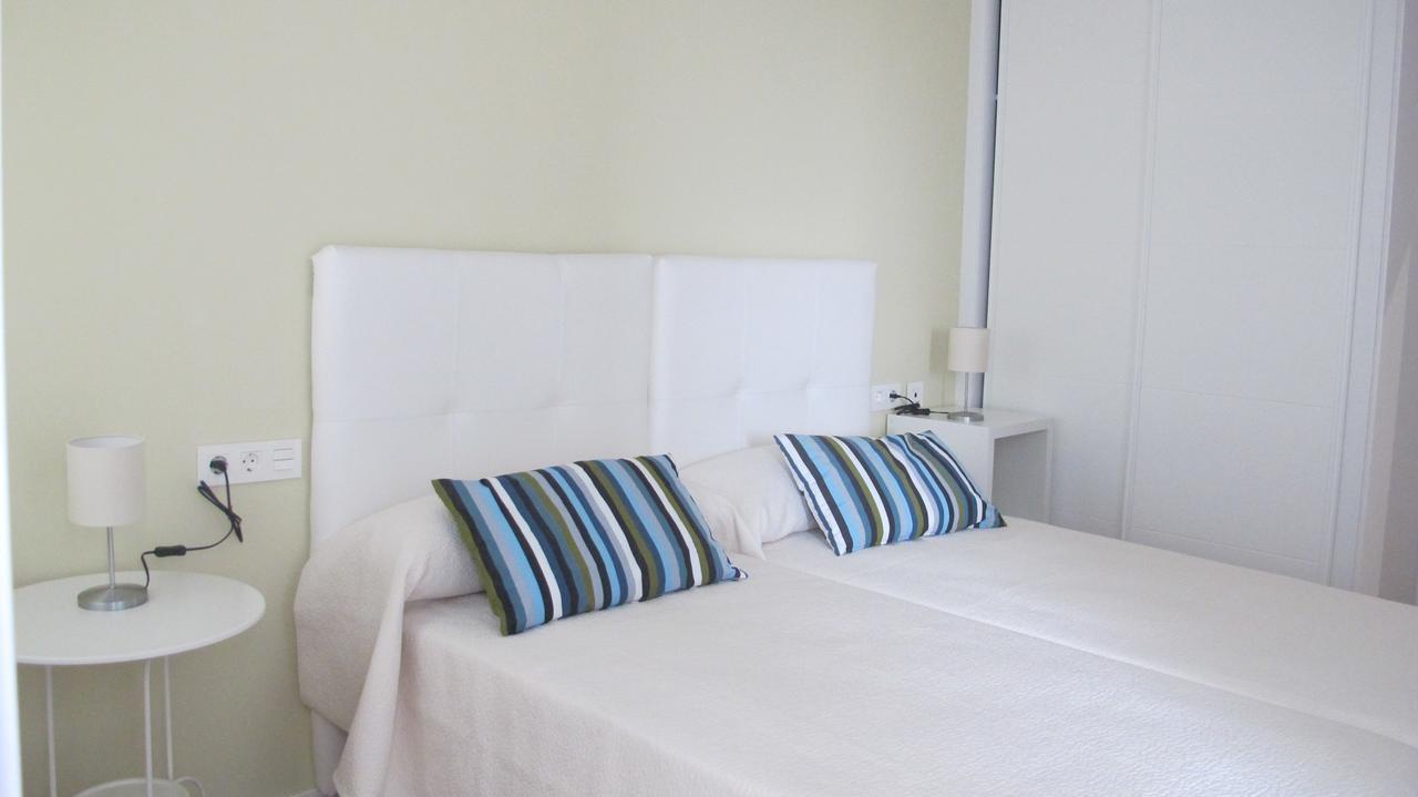 Hostal Onteniente Ла-Мамола Экстерьер фото