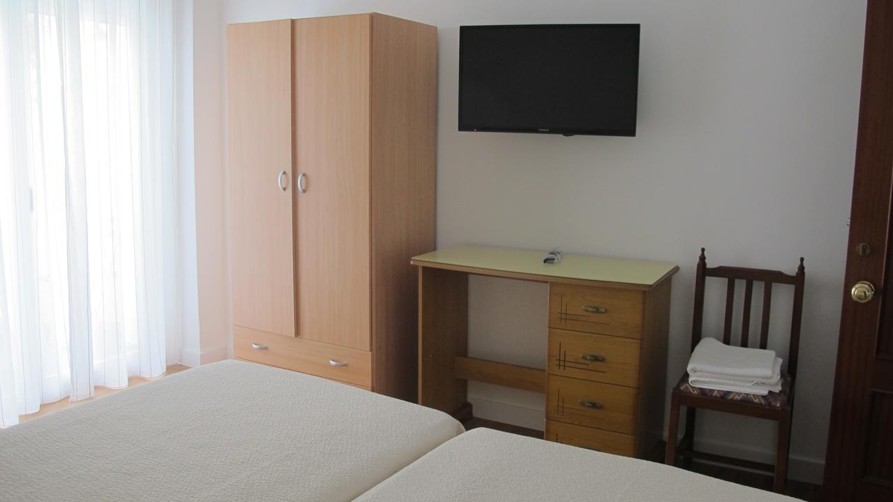 Hostal Onteniente Ла-Мамола Экстерьер фото